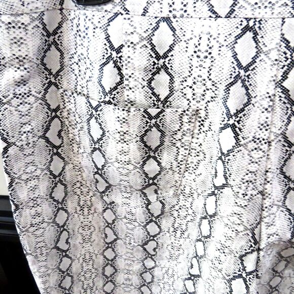 Pretty Little Thing Faux Leather High Rise Snake Print Tapered Trousers 10 EUC - Picture 9 of 11